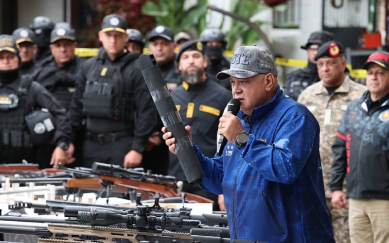 ministro-cabello-anuncia-desmantelamiento-de-arsenal-de-explosivos-en-miranda-y-captura-de-princ-d84ee4.jpg