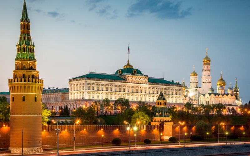 mlennygettyimages_kremlin-61925c.jpeg