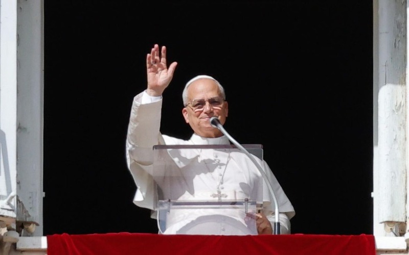 papa-leon-xiv-desde-la-ventana-del-palacio-apostolico-5e9b61.jpg