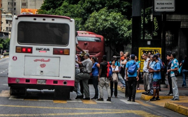 pasaje-minimo-transporte-publico-960x640-03cb9e.jpg