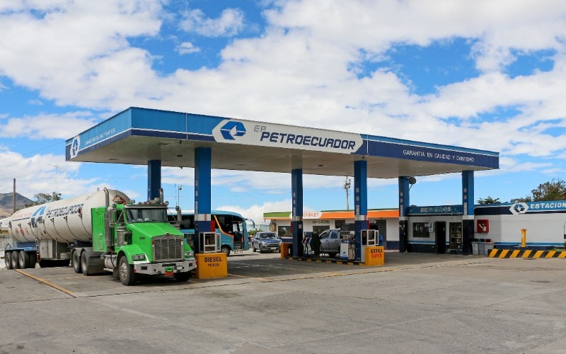 petroecuador_petrol_station_01-a66bbf.jpg