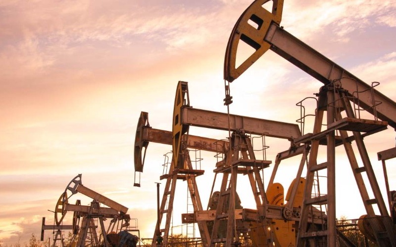 petroleo-venezuela-martillos-c064b1.jpg