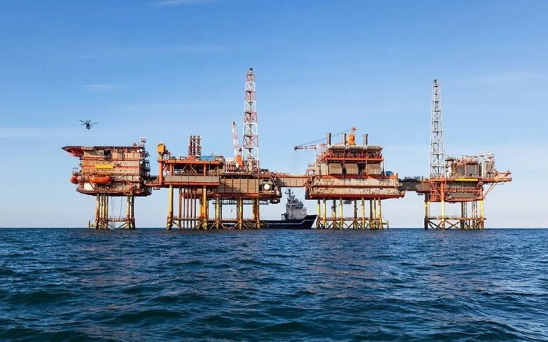petroliferaeniitalia-c06c3a.jpg
