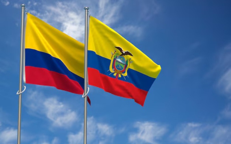 republica-colombia-republica-ecuador-banderas-sobre-fondo-cielo-azul-ilustracion-3d_519469-8009-a8aace.jpg