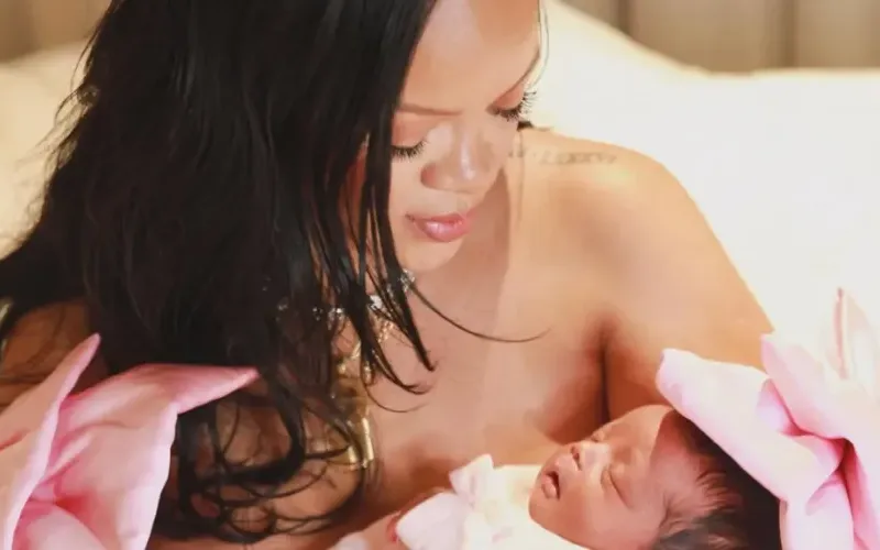 rihanna-anuncia-el-nacimiento-de-su-hija-569942.webp