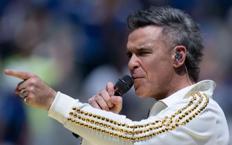 robbie-williams-637e4f.jpg