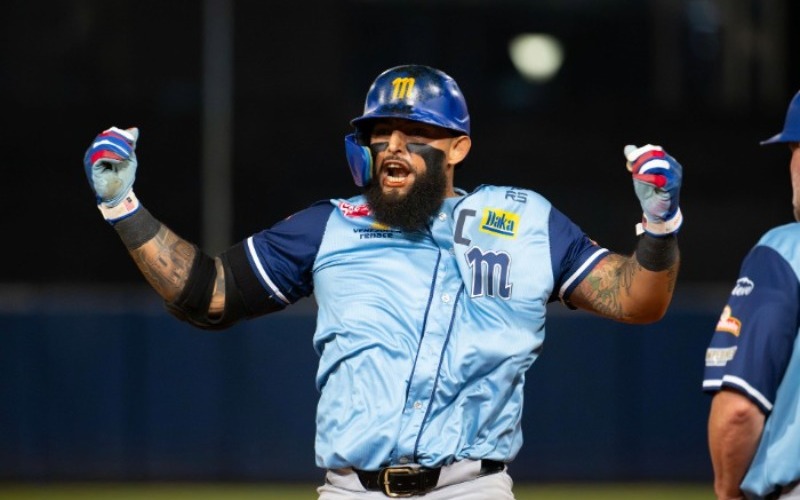 rougned-odor-foto-elio-miranda-prensa-magallanes-29-10-f41c6b.jpeg