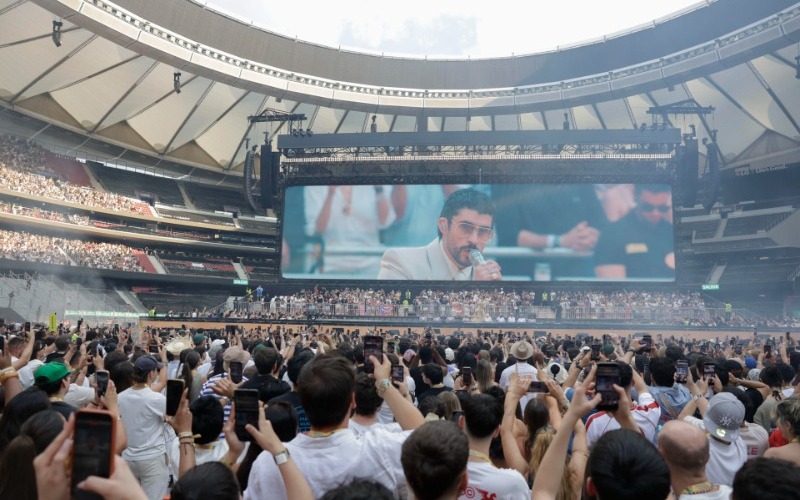 Bad Bunny inicia su serie de conciertos en Madrid con Myke Towers como invitado