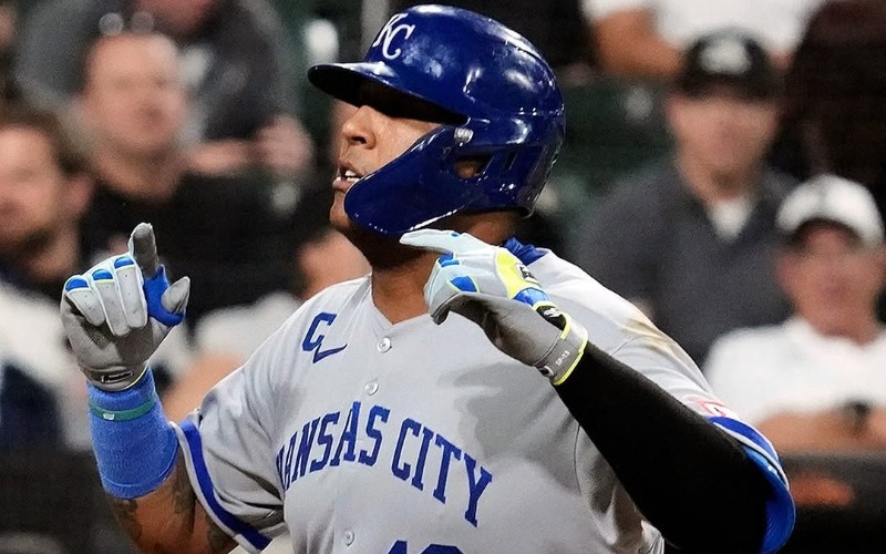 salvador-perez-59c9a4.jpg