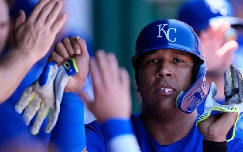 salvador-perez-el-receptor-latino-jonrones-mlb-d49057.jpg