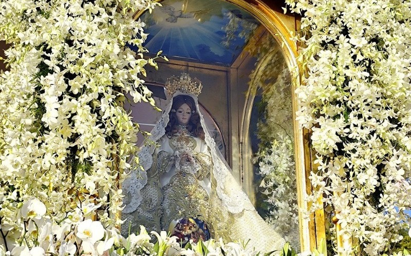 salve-reina-madre-del-oriente-y-de-los-pescadores-hoy-8-de-septiembre-miles-de-fieles-se-re-1-f677ba.jpg