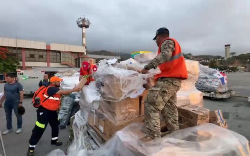 Llegan los primeros insumos de asistencia humanitaria de Panamá al Aeropuerto Internacional de Maiquetía