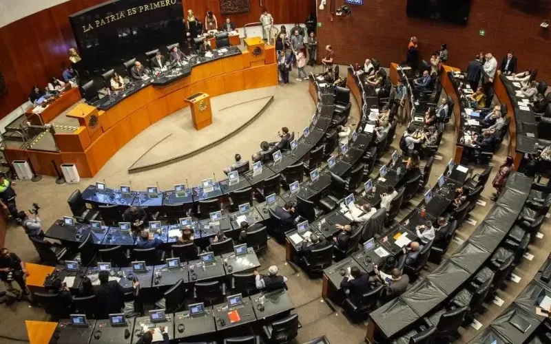 senado-minuto-aplausos-ozzy-osbourne-e6291f.webp