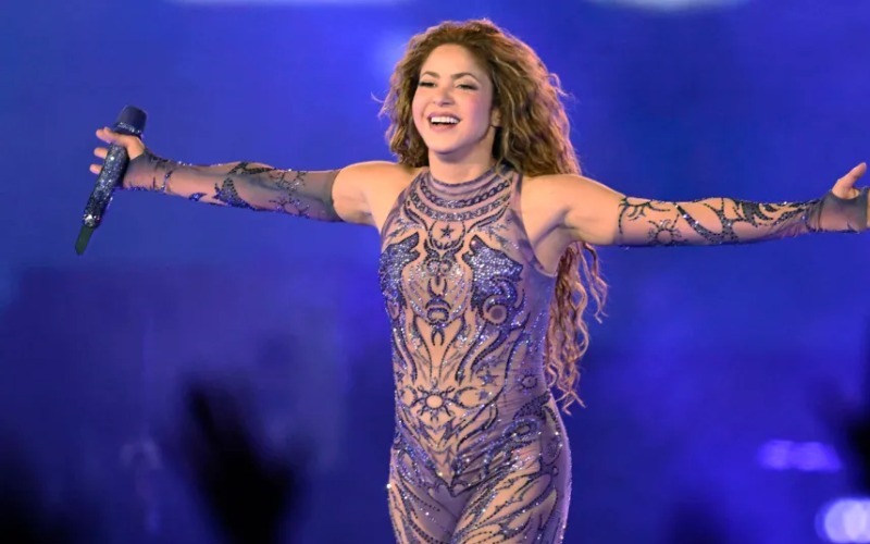 shakira-march-30-2025-mexico-city-a-billboard-espanol-1548-dc9765.jpg