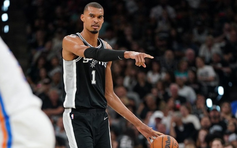spurs-f1aa38.jpg