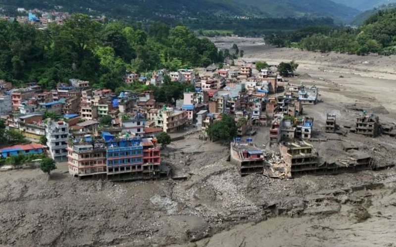 sre-reporta-que-no-hay-mexicanos-afectados-por-riada-en-nepal-en-la-frontera-con-el-tibet-efe_13_1000x428-4e3961.jpeg