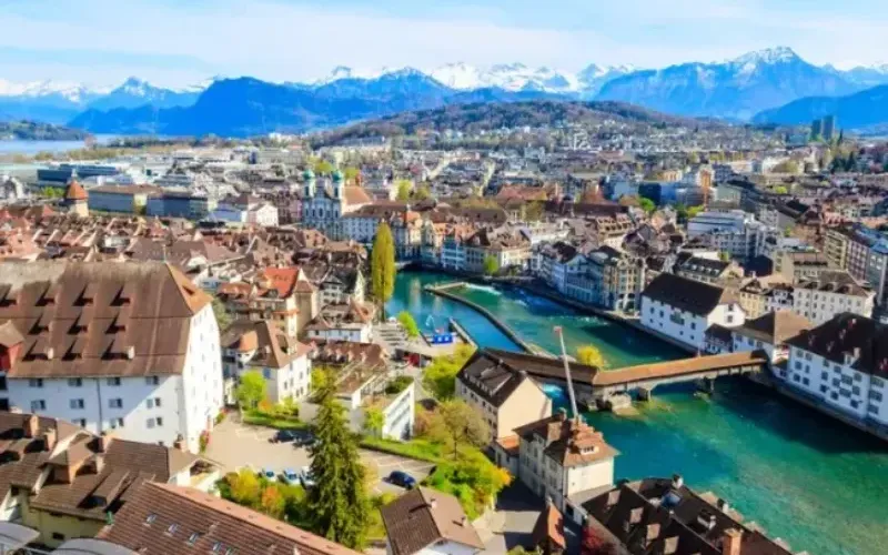 suiza-5b0b21.webp