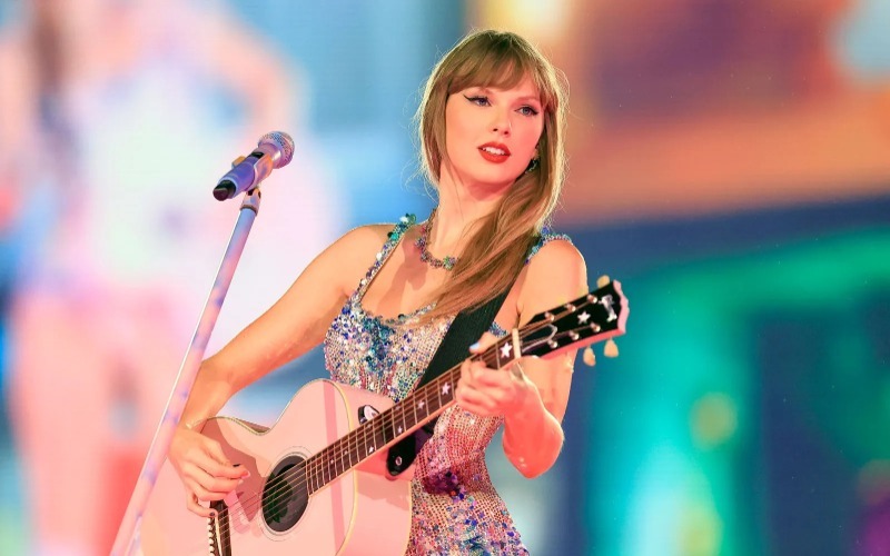 taylor-swift-performs-the-eras-tour-sao-paulo-brazil-2023-05c08b.jpg
