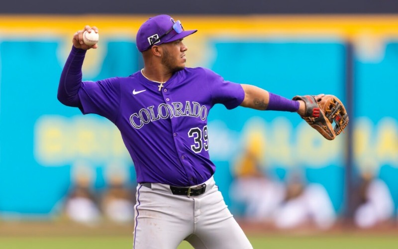 Thairo Estrada se fracturó la muñeca y perderá el inicio de temporada en la MLB