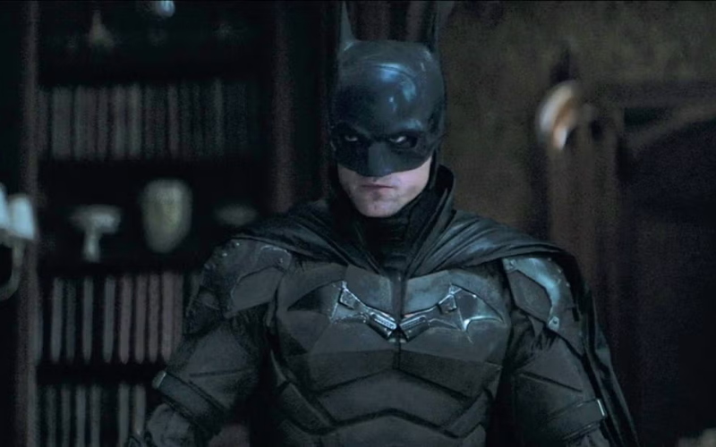 the-batman-robert-pattinson--2db7e3.avif