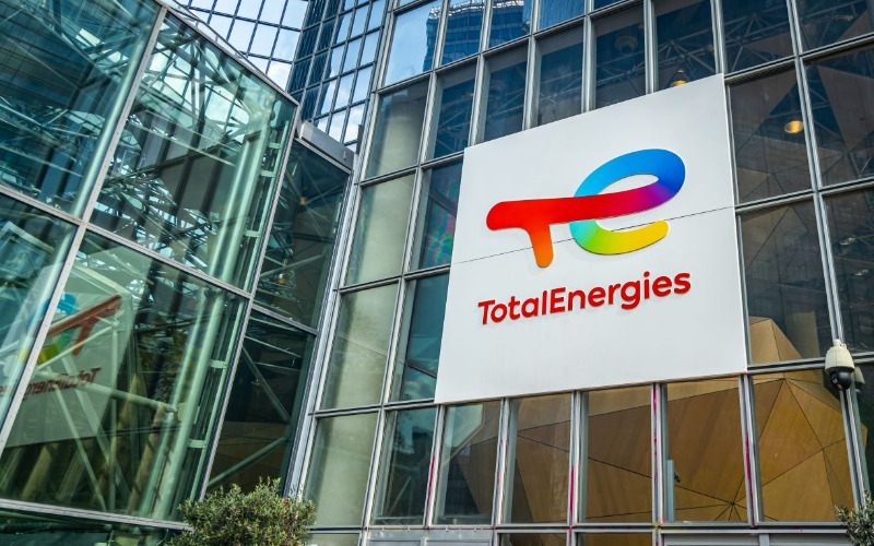 totalenergies-hq-paris-shutterstock-2212210641-7b9d52.jpg