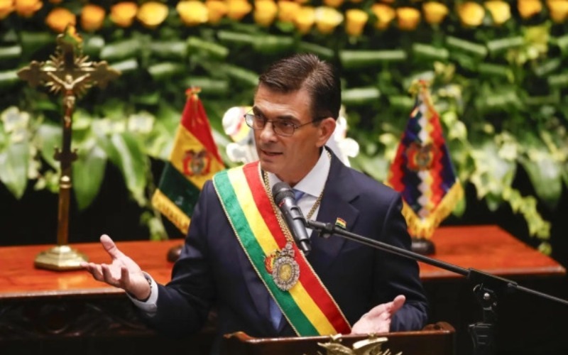 tsize_600x400_rodrigopaz-aceb11.jpg