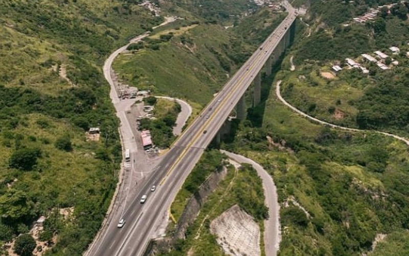 viaducto-de-la-autopista-caracas-la-guaira-cortesa-de-visitalaguaira-queriendoavargas-v-1a7516.jpg