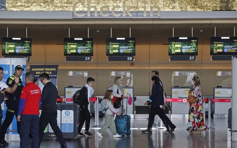 viajes_aeropuerto_el_dorado-f2cb83.jpg