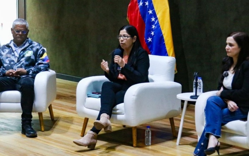 viceministra-de-gestion-integral-de-la-basura-del-ministerio-para-el-ecosocialismo-maria-bracamonte-48035-513354.jpeg