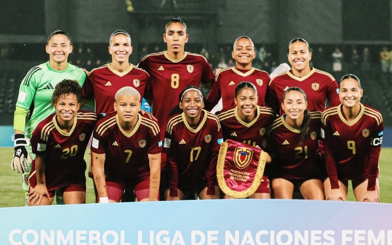 vinotinto-femenina-11e20f.jpg