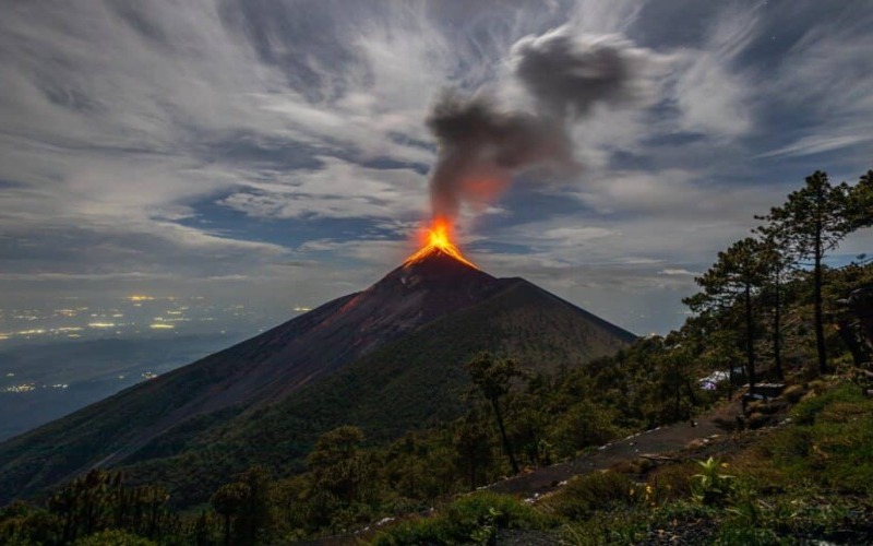 volcan-1-65b97d.jpg