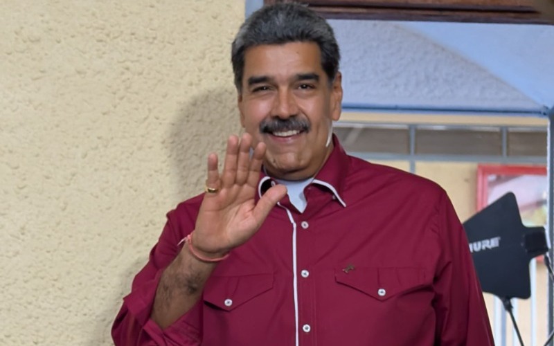 Presidente Nicolás Maduro entregará en enero al nuevo Parlamento el proyecto de reforma constitucional