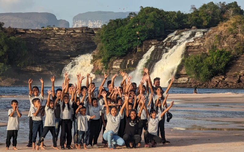 Sinfónica Canaima celebran su primer Mara de Oro por “Patamuna”
