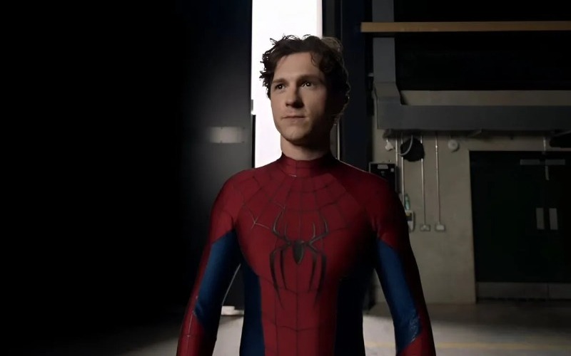 Tom Holland revela su nuevo traje arácnido para “Spider-Man: Brand New Day”