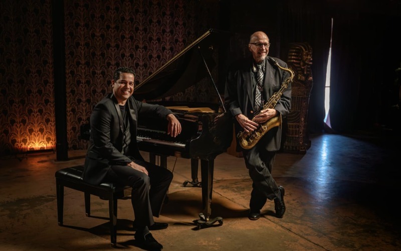 Manuel Gámez crea nuevo álbum basado en hechos reales