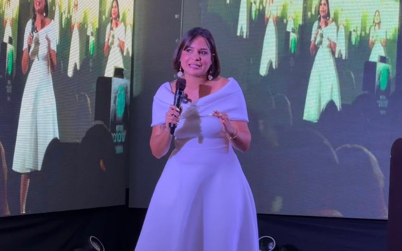 Otilia Bernal presentó en Valencia la conferencia “Venezuela Manifiesta"